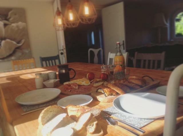 Chez Broche Bed & Breakfast Mazerolles  Екстериор снимка